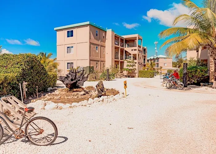 G303 At Mara Laguna Gold Standard Certified San Pedro (Ambergris Caye)